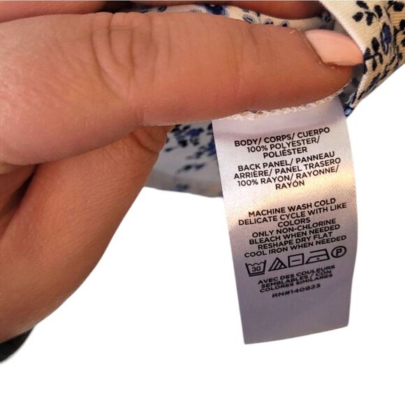 Loft Women's White And Blue Ruffle Sleeve Blouse Size M NWT - Picture 5 of 7